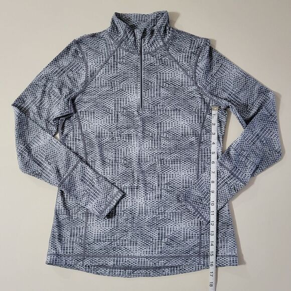 Kirkland Signature Women's Gray Print 1/4 Zip Long Sleeve Pullover - Picture 9 of 14
